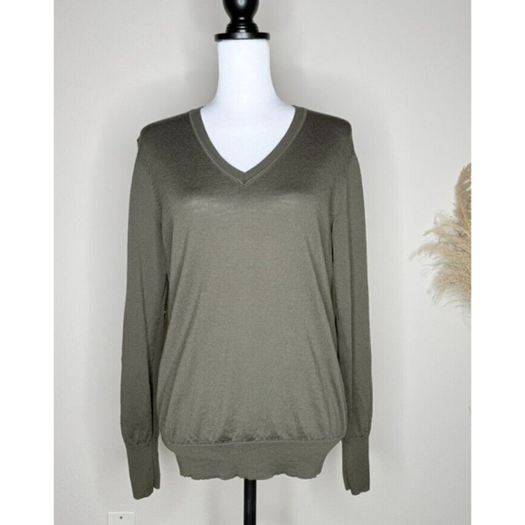 Uniqlo Sz Large 100% Pure New Wool V Neck Green Sweater Longsleeve Lightweight - Picture 1 of 7